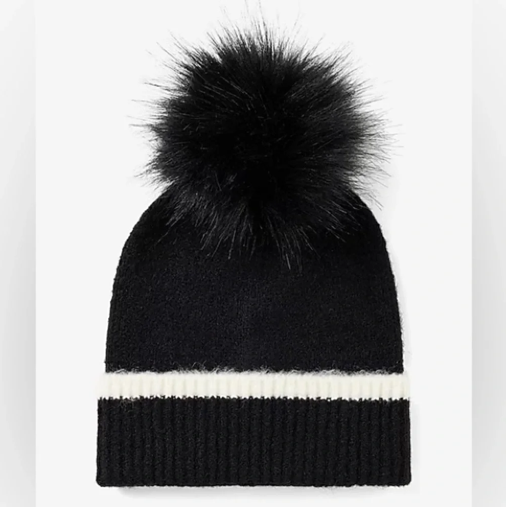 Express Tipped Pom Beanie & Scarf Set - Picture 3 of 5